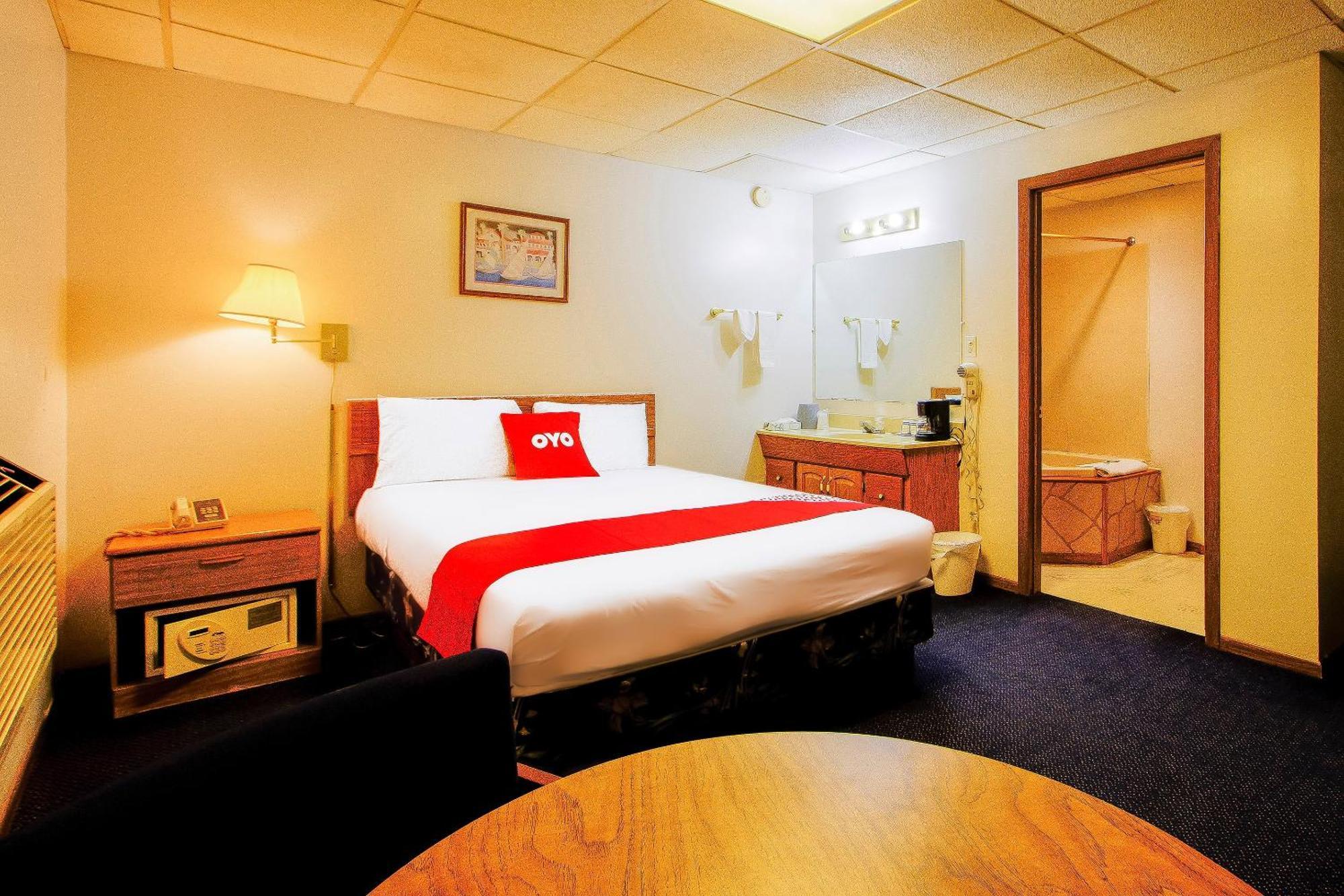 Oyo Hotel Chapmanville Inn, Wv - Hwy 119 Екстериор снимка