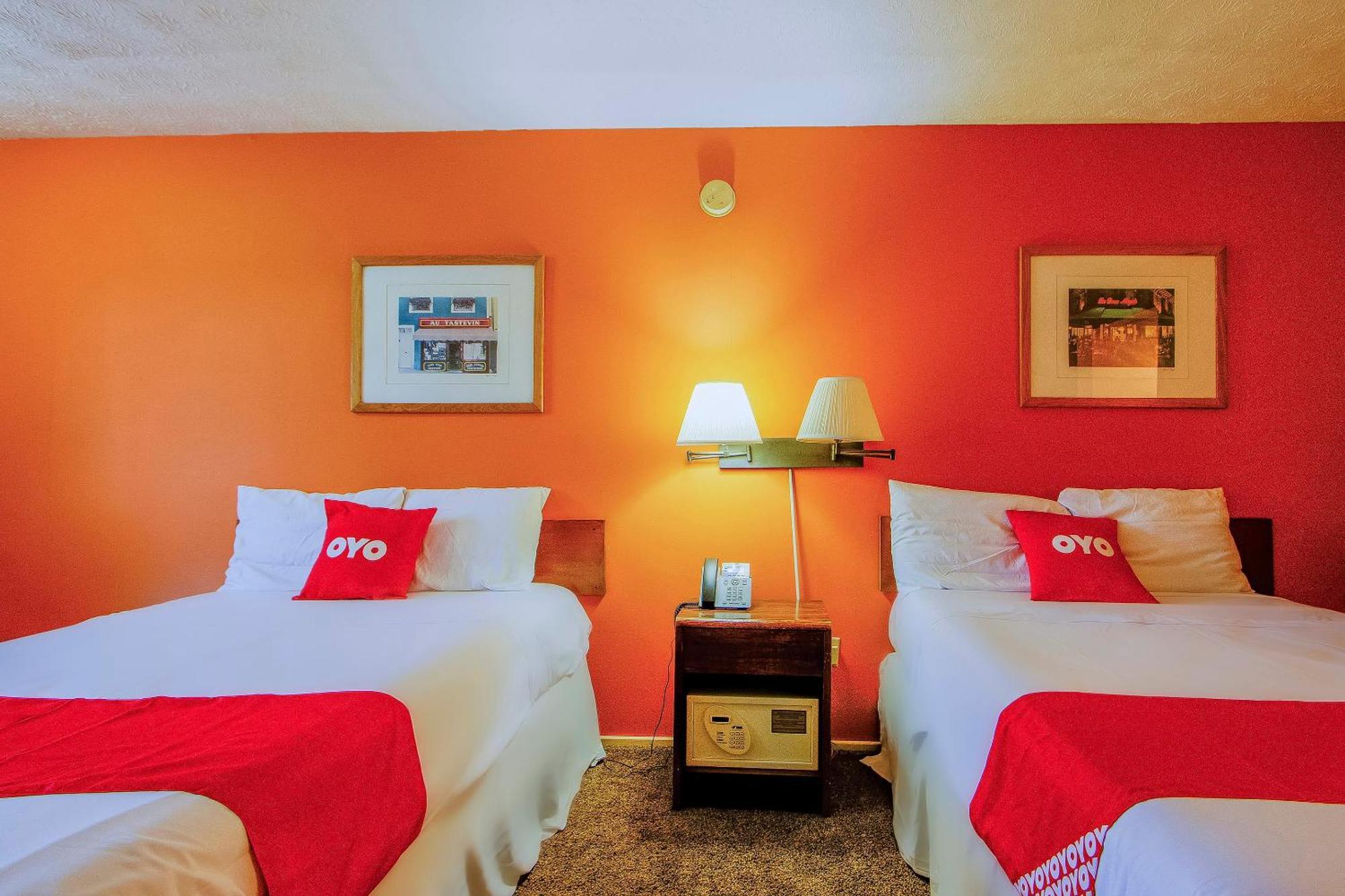 Oyo Hotel Chapmanville Inn, Wv - Hwy 119 Екстериор снимка