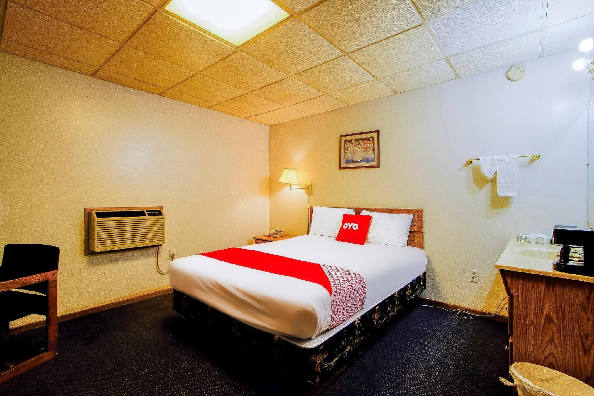 Oyo Hotel Chapmanville Inn, Wv - Hwy 119 Екстериор снимка